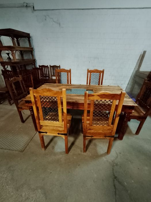 Масивни Маси и столове