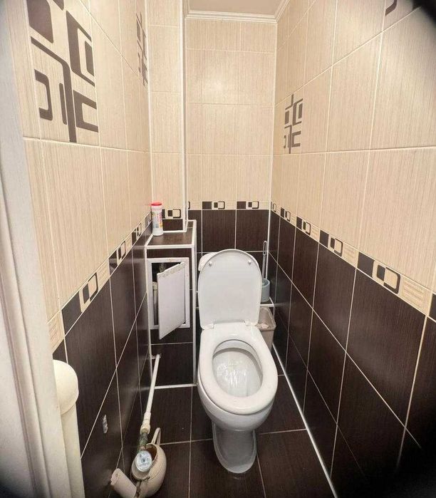 Продам 3х комн кв 11мкр кирпичный дом