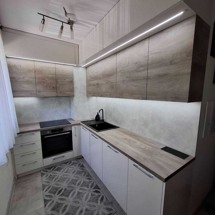 Продава се Тристаен апартамент в Варна, Възраждане 1 - 74 кв.м за 2325 €/кв.м - Снимка #4