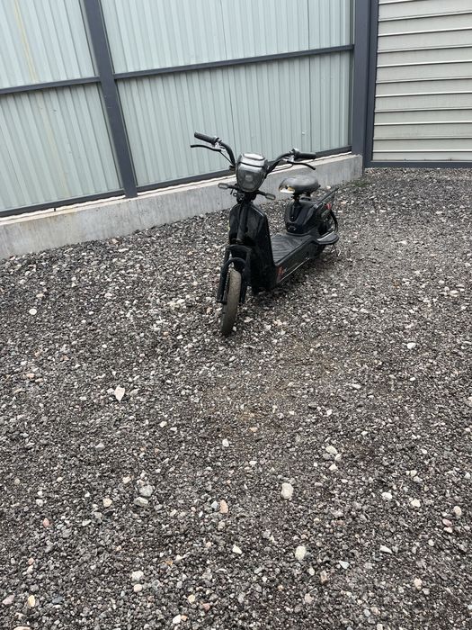 Продам 2 электро скутера!
