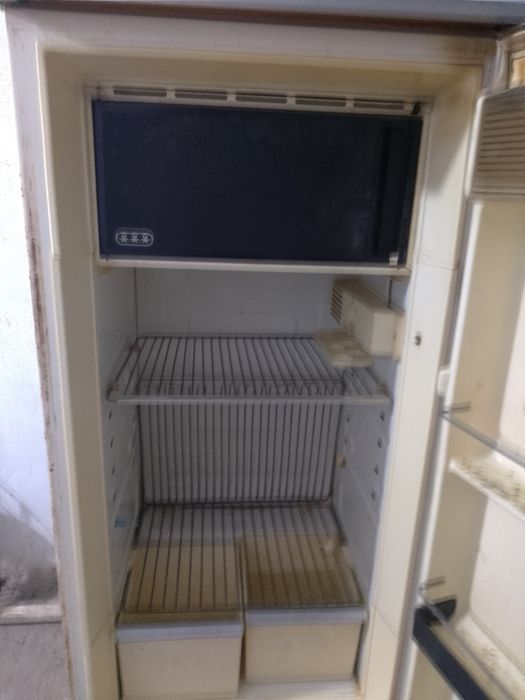 Холодильник рабочий