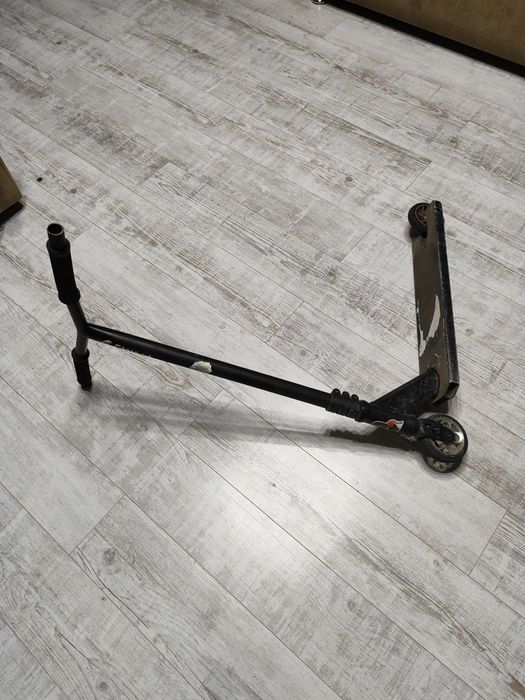 Срочно продам самокат Chili