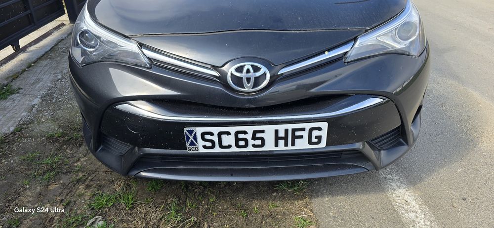 Capota motor toyota avensis 2015-2018