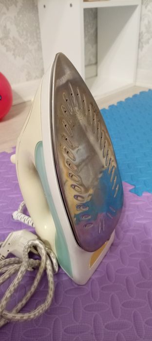 Продам утюг Elenberg