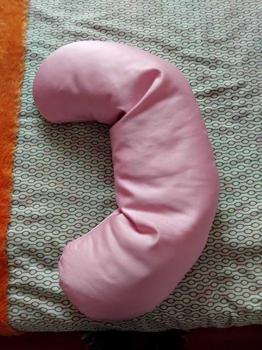 Възглавница за кърмене от сатен