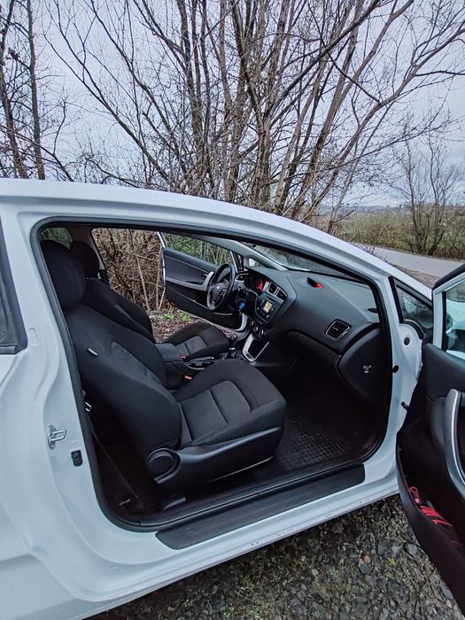 KIA Pro Ceed 2015 — imagine 5