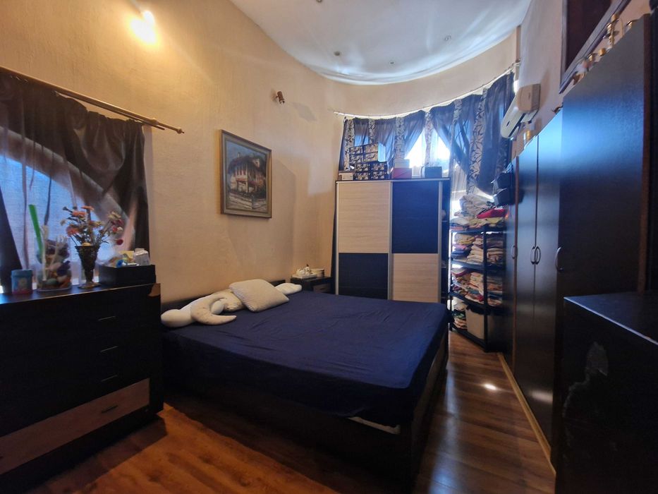 Продава се Многостаен апартамент в Благоевград, Освобождение - 200 кв.м за 1500 €/кв.м - Снимка #4