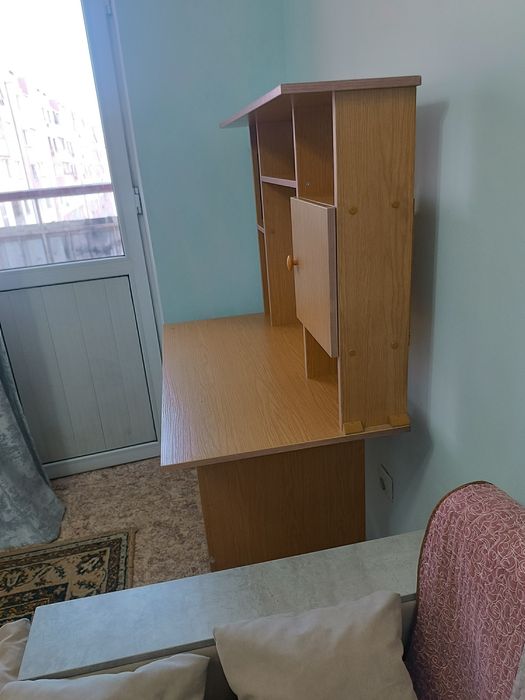 Продаю компьютерный стол