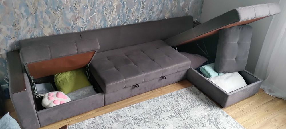 Большой угловой диван