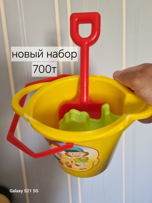 Продам машинки в отличном состоянии