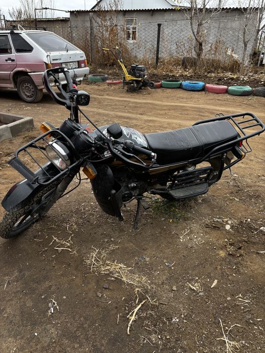 Продам мотоцикл 200кубов