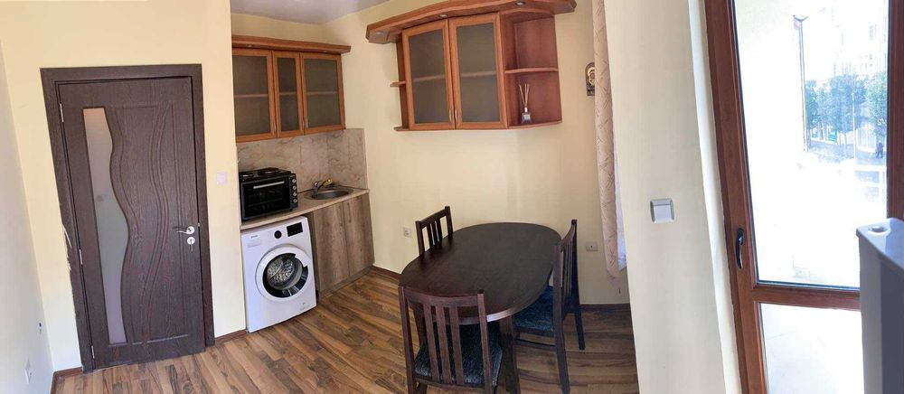 Дава се под наем Двустаен апартамент в Бургас, Център - 45 кв.м за 204 € - Снимка #4