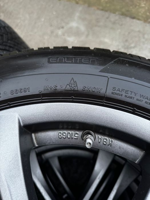 Set roti iarna IMPECABIL 235 55 R18