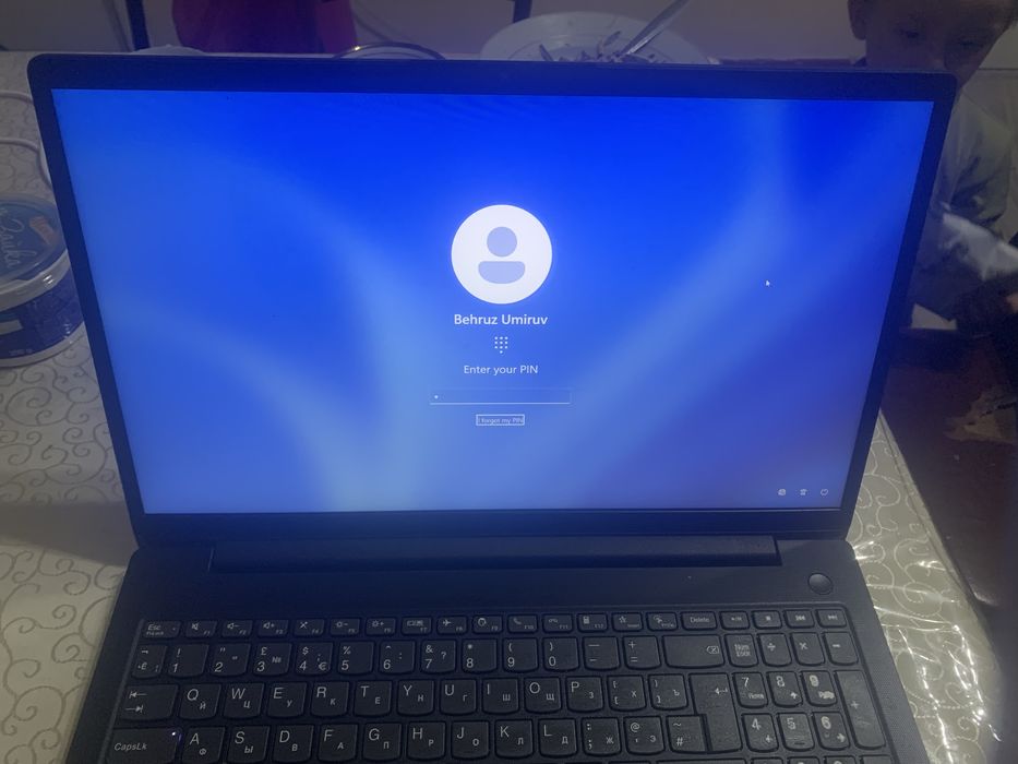 Noutbuk lenova sotiladi