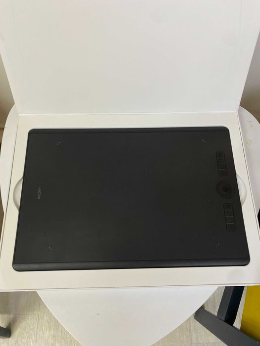 Графический планшет Wacom Intuos Pro L 2 (PTH-860)