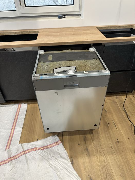 Mașină de spălat vase NEFF A++, incorporabilă, 14 seturi, aproape NOUA