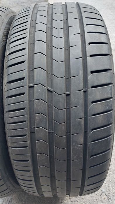 Летни гуми 225/50/17 Vredestein 2 броя