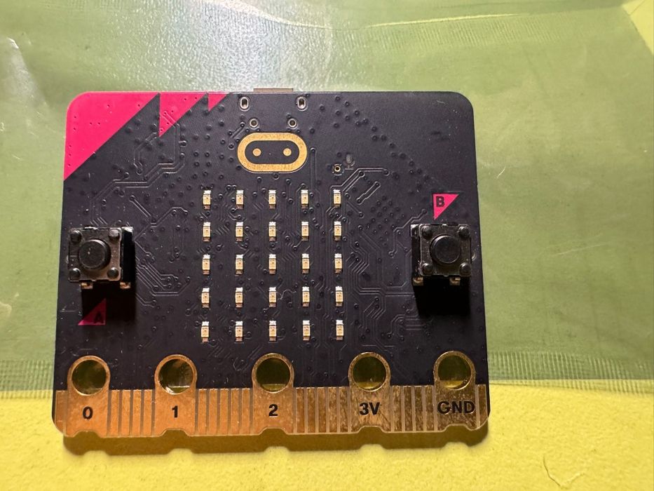 Micro:bit v2 roșu