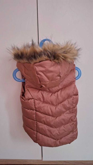 Ватиран елек с качулка H&M 2-4 г.