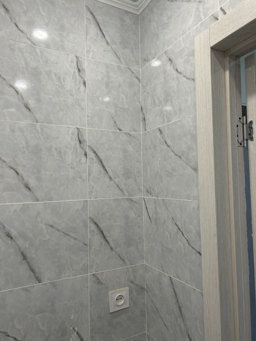 Поклейка обоев, галтели плинтуса