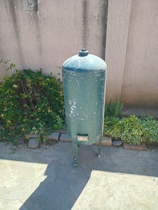 Rezervor de metal, aer, apa etc. aprox. 100l