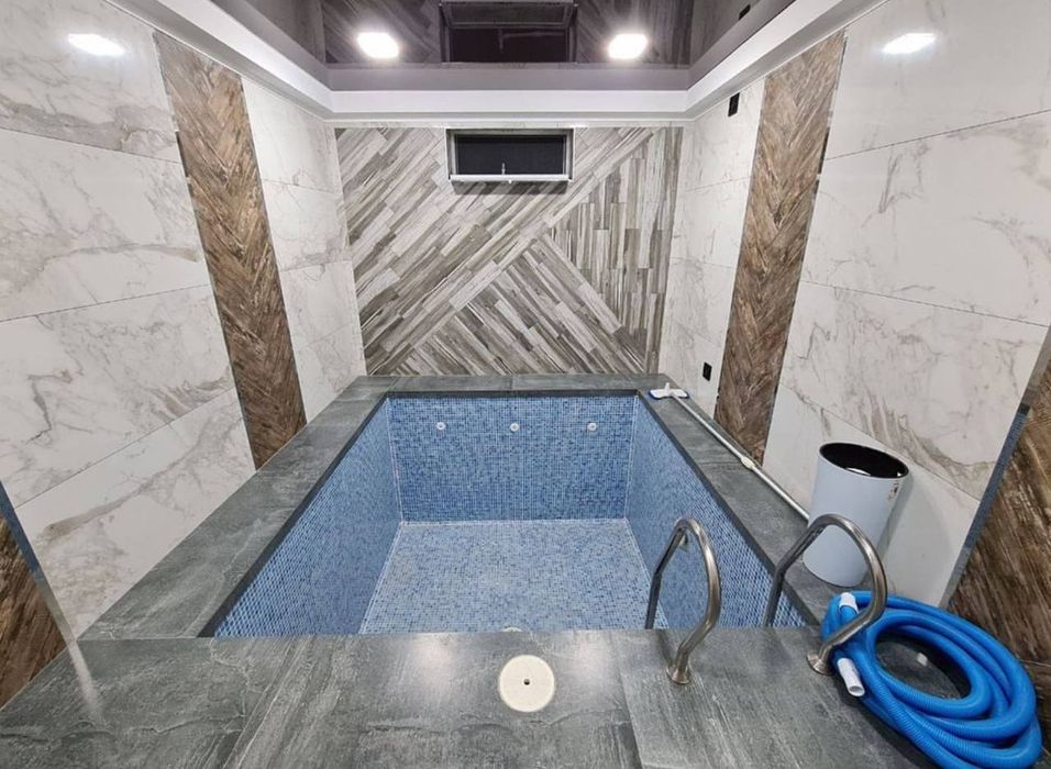 срочно продается Hi-Tech дом циалковиский 3-соток 3-уровень 6-комн 6-с