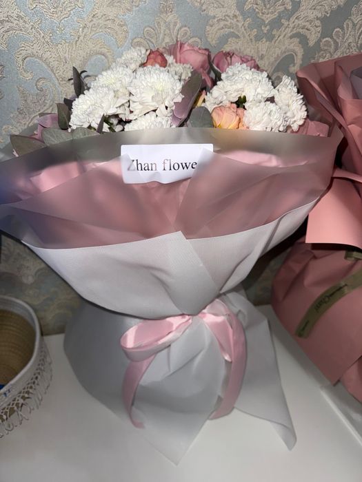 цветы, свежие, 3 разные букеты