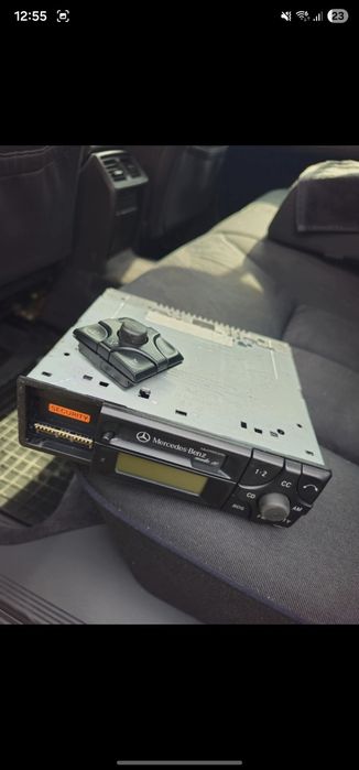 Radio casetofon și CD Becker Mercedes