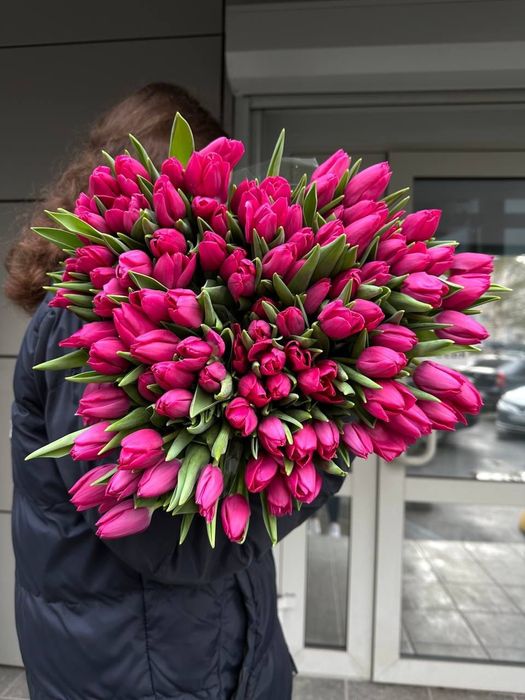 Тюльпаны крупные