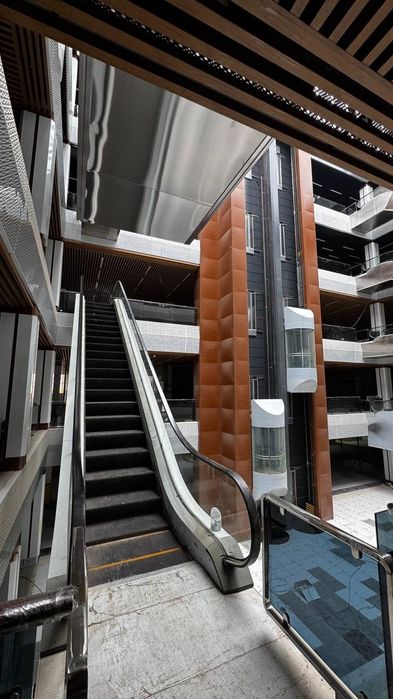 Сдается в Аренду  в Торговом Центре Сити  59м2  1 вый этаж