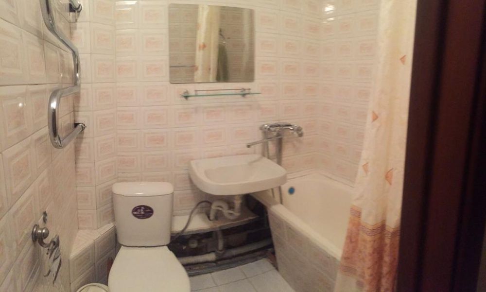 Ищем девушку на подселение  (метро Москва)