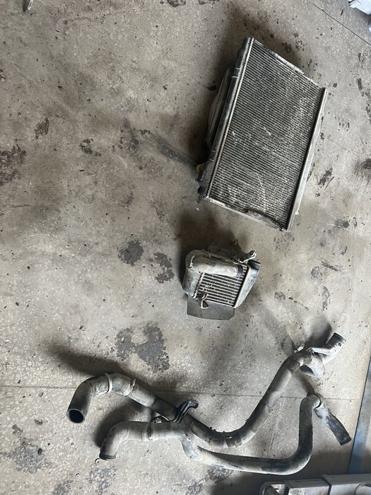 Радиатор интеркулер диффузор на тойота эстима люсида