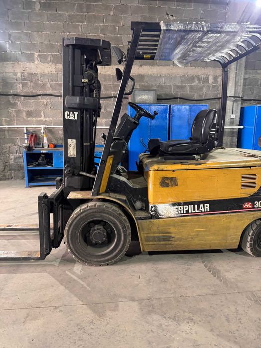 CATERPILLAR electric motostivuitor