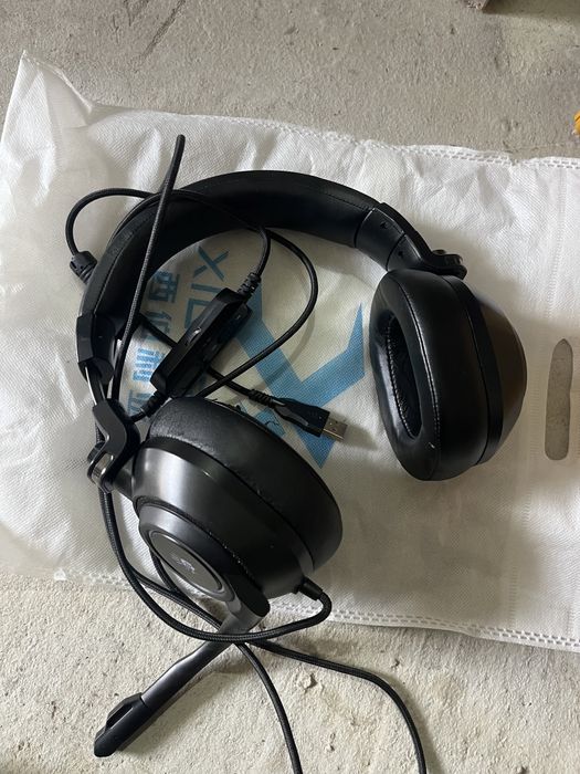 Продам наушник компьютерный