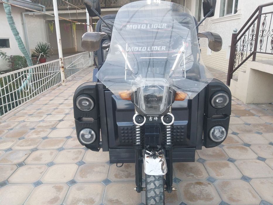 Sukutir motosikil katta