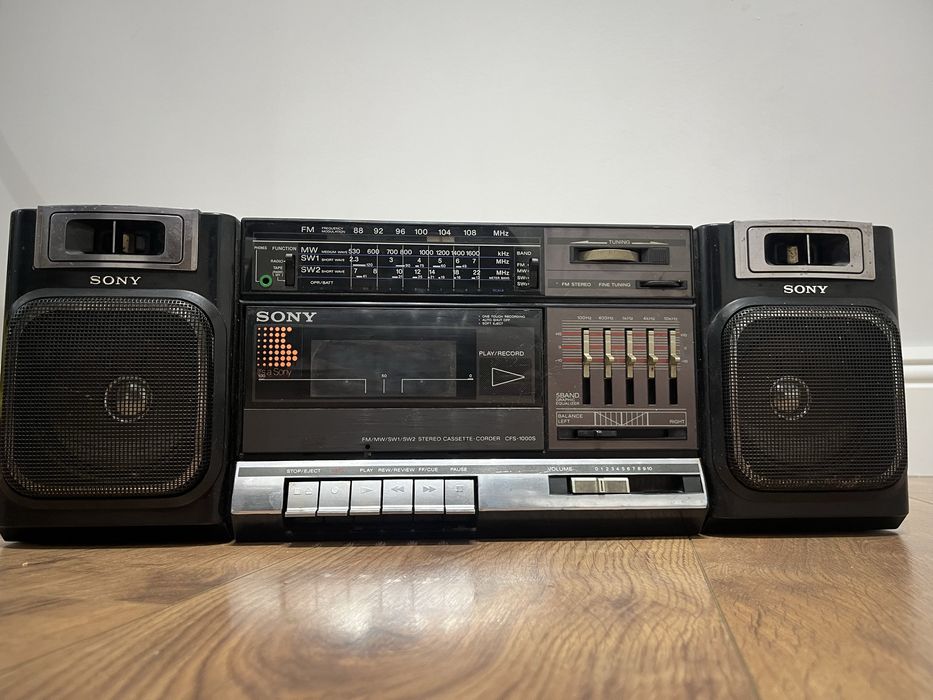 Sony CFS-1000S ретро касетофон / boombox – работещ, много запазен
