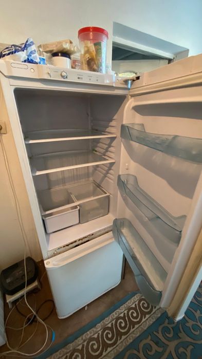 Срочно продаю холодильник