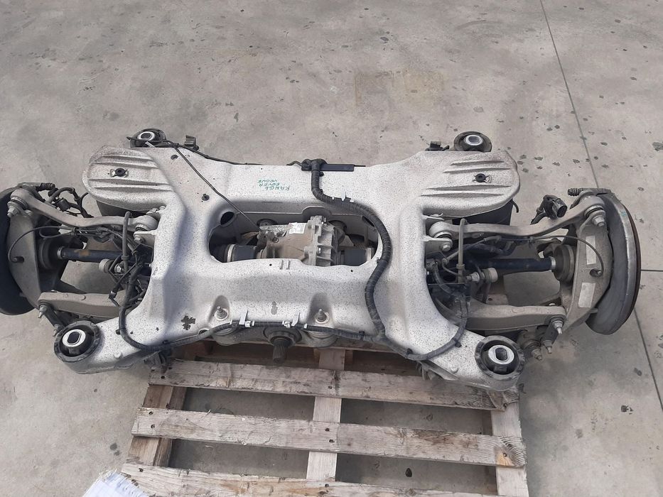 punte spate land range rover vogue 4 l405 3.0 d 306dt  dupa 2015