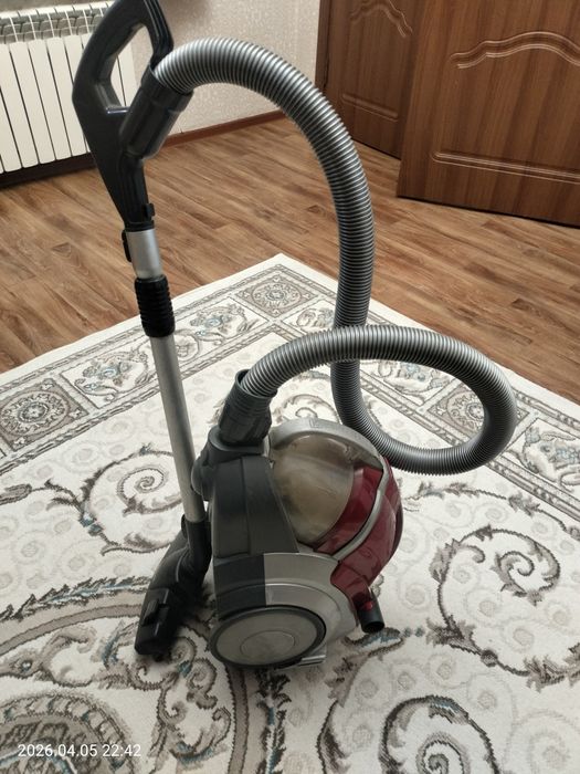 Продам пылесос LG