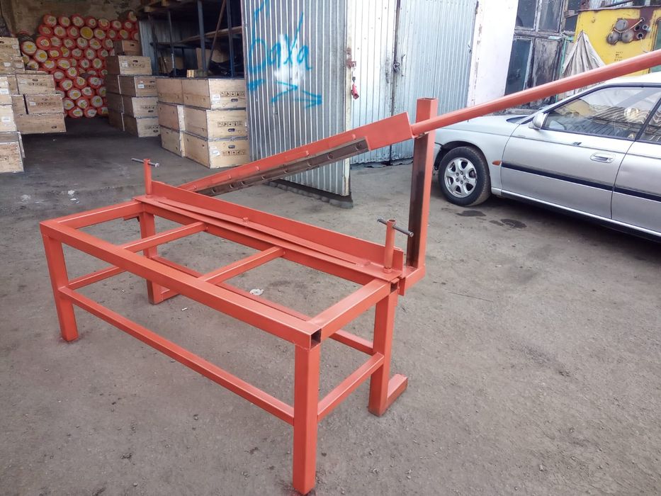 Листогиб Гельотина ручная