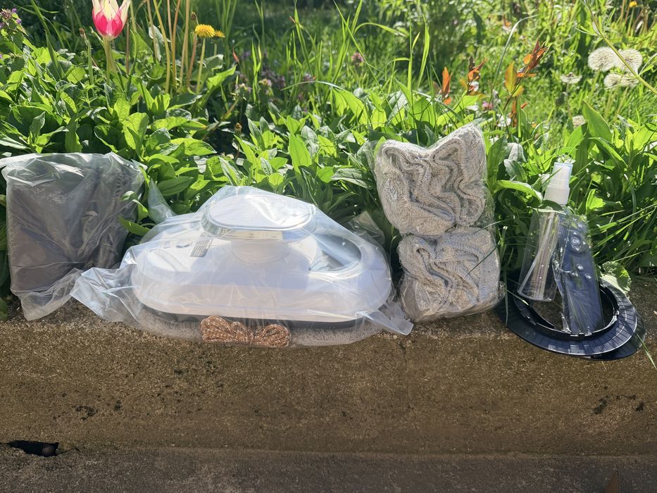 Робот за почистване на прозорци