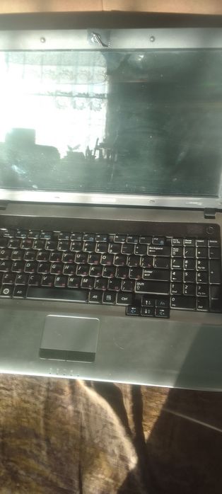 Продам ноутбук самсунг