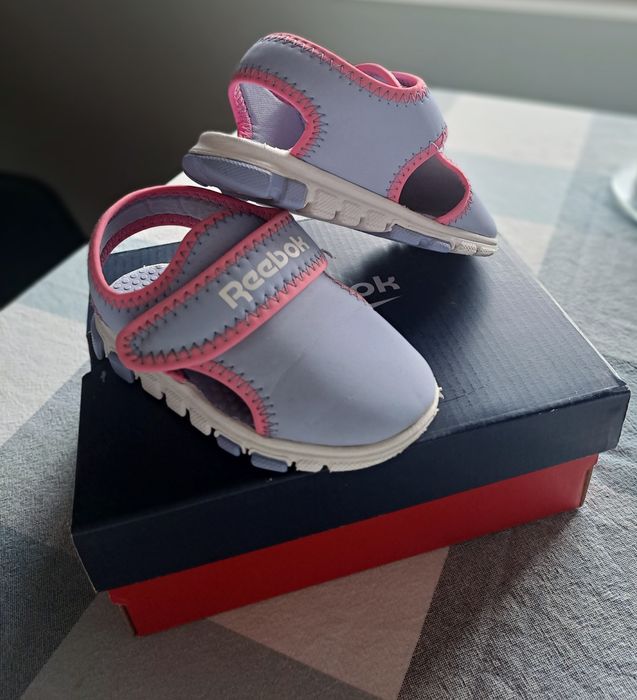 Бебешки обувки/сандали Reebok