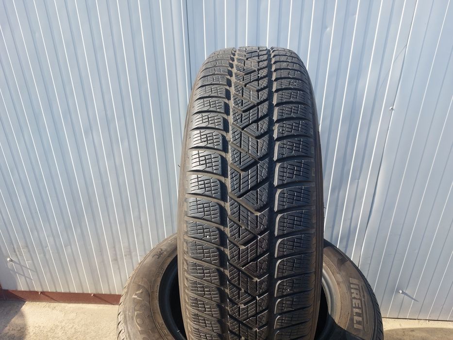 125 lei bucata! Set anvelope M+S 215 65 17 Pirelli