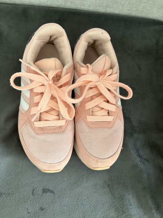 Маратонки адидас, непромокаеми обувки New feel Decatlon