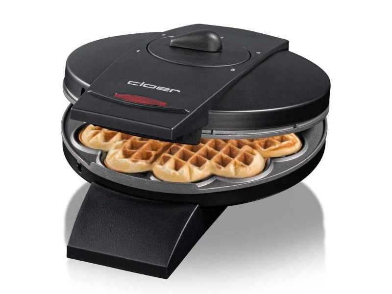 Гофретник с Форма на Сърце Cloer 1620, 930W