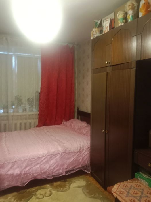 Срочно продам 2 комн.кв.в 4 мкр