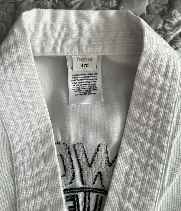 Dobok taekwondo