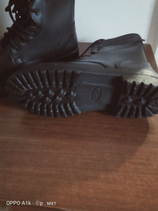 Продам мужские берцы 42 размер