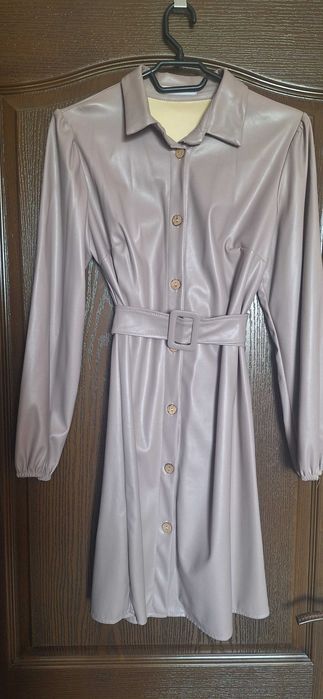 Платье из экокожи 42 размер